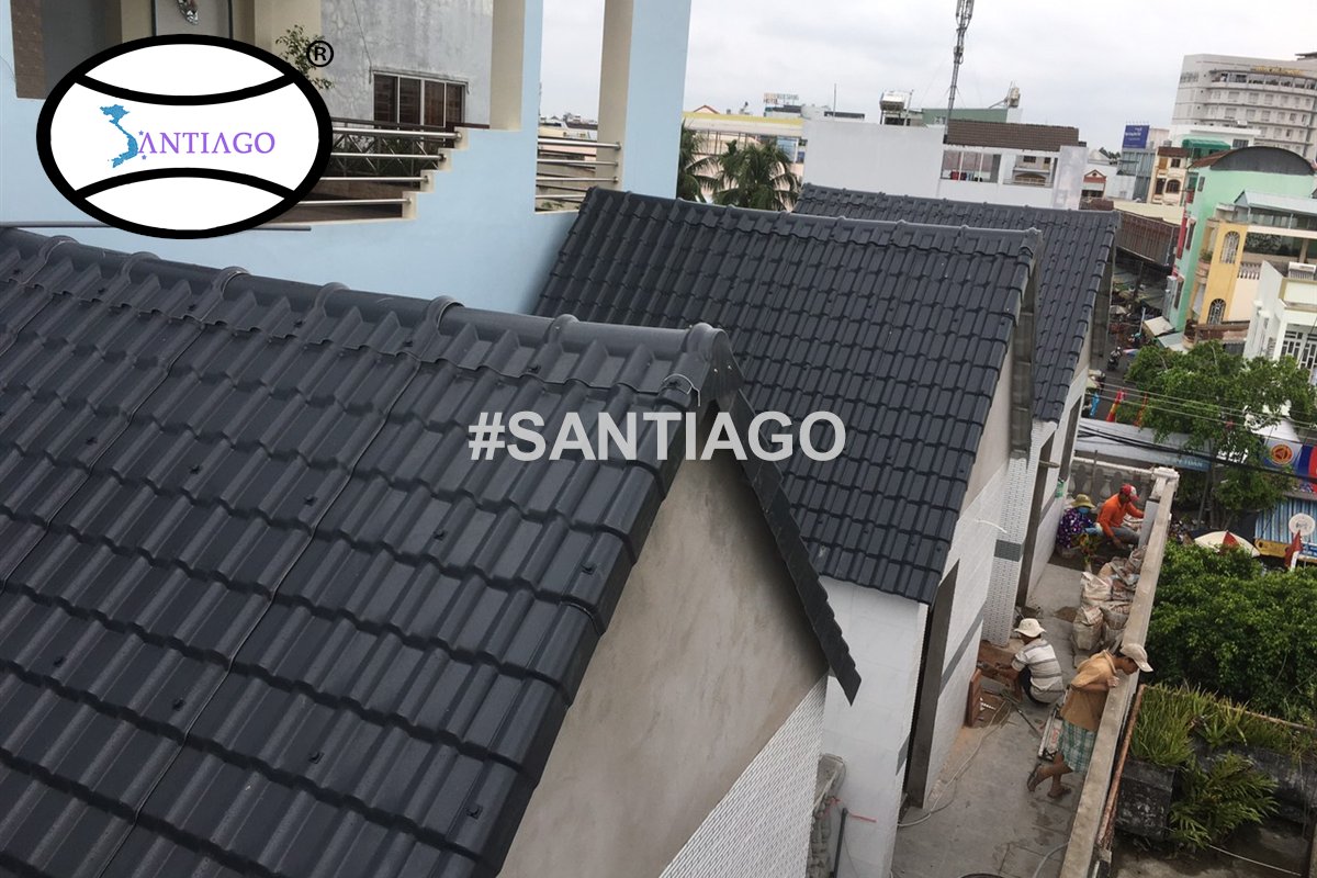 Công trình thực tế: mái ngói nhựa xám nhìn từ trên cao