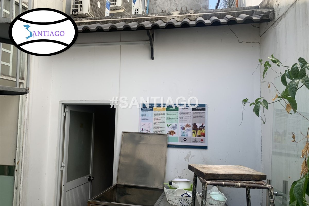 Công trình thực tế: mái hiên nhỏ trên cửa lợp ngói nhựa âm dương