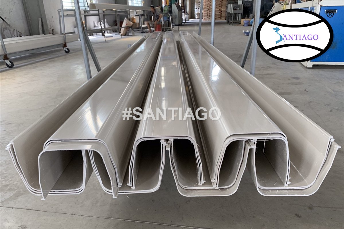 Máng xối nhựa PVC tại nhà máy Santiago