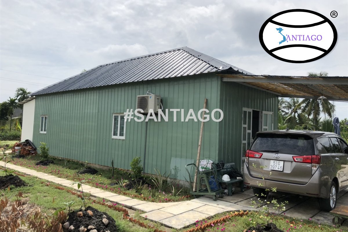 Mặt bên nhà vườn ở Bến Lức, Long An (tháng 9/2020)