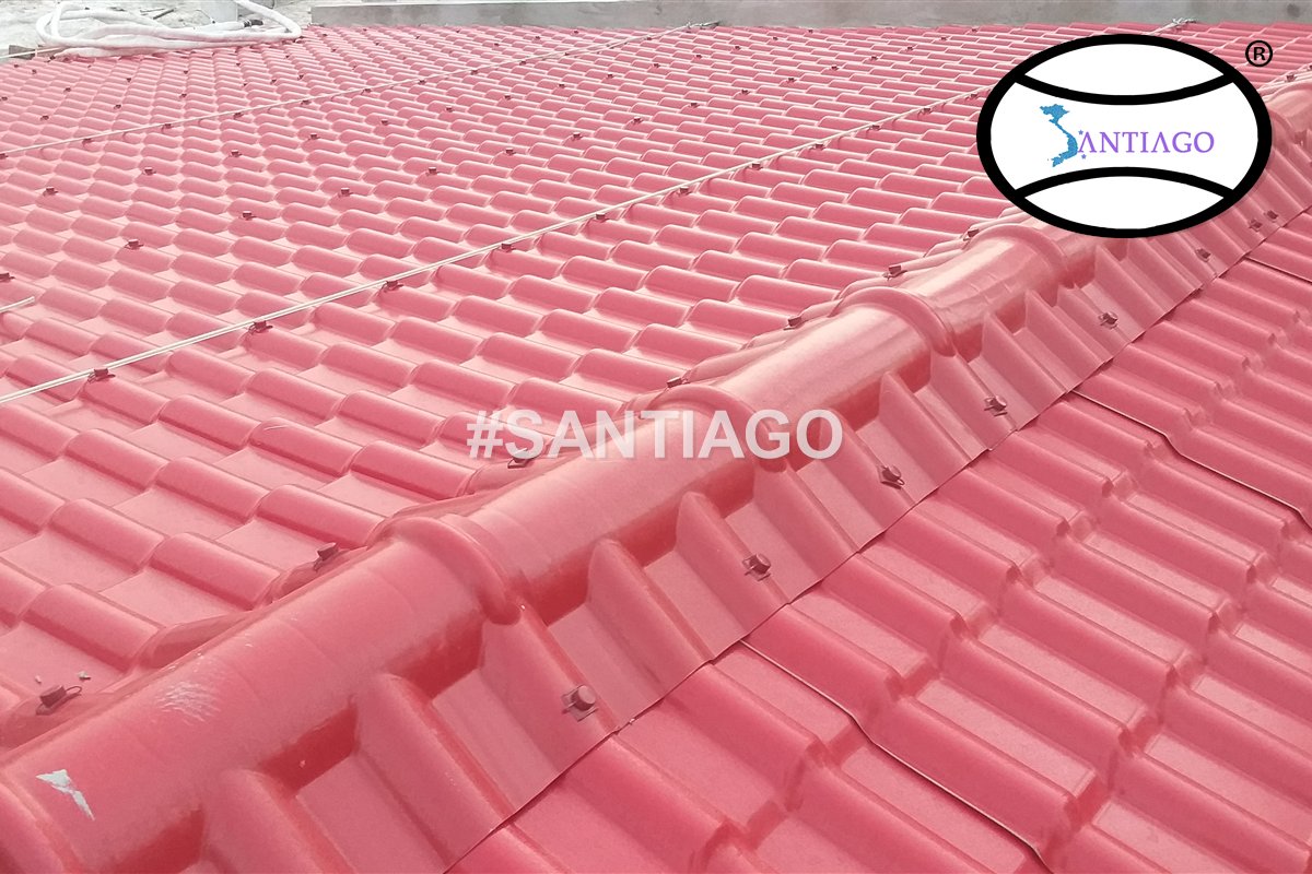 Mái ngói nhựa Santiago ở Lăng Cô, Huế