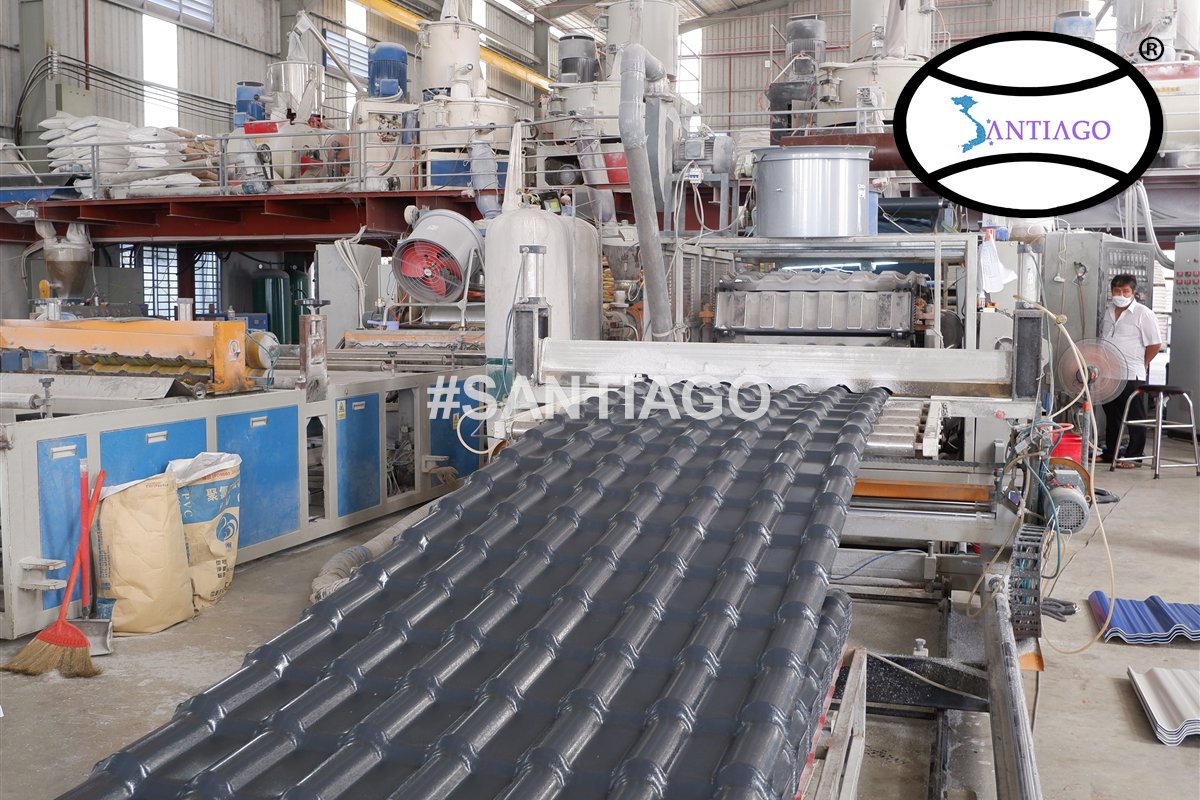 Tấm ngói nhựa PVC ASA Santiago tại nhà máy