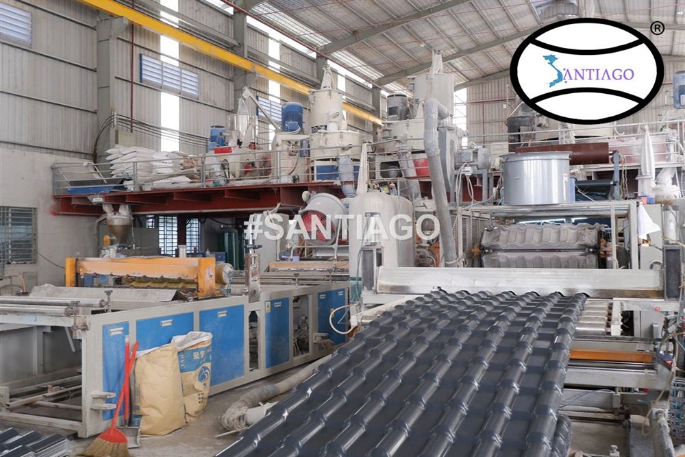 Tấm ngói nhựa PVC ASA Santiago tại nhà máy