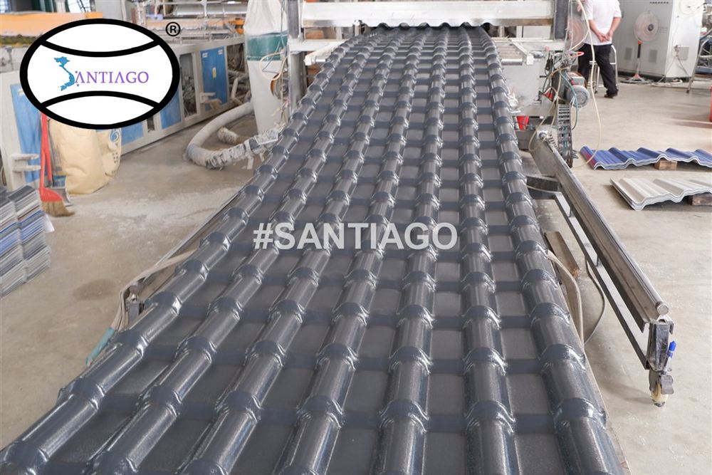 Tấm ngói nhựa PVC ASA Santiago tại nhà máy