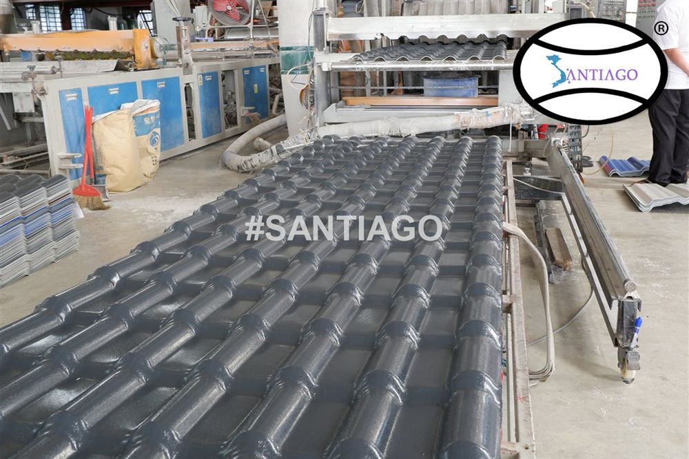 Tấm ngói nhựa PVC ASA Santiago tại nhà máy