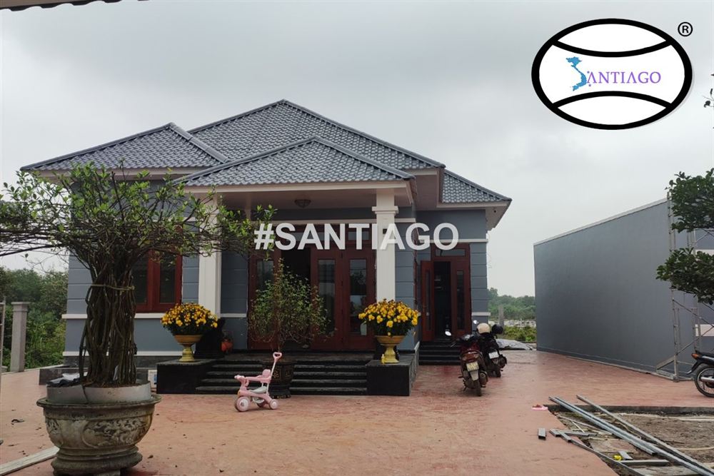 Công trình lợp ngói nhựa Santiago ở Huế