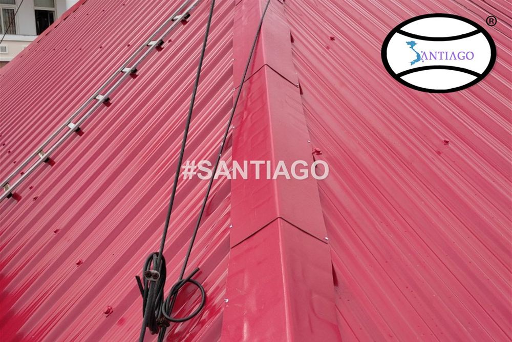 Công trình lợp tôn nhựa Santiago ở Sóc Trăng cũ (nay thuộc Cần Thơ)