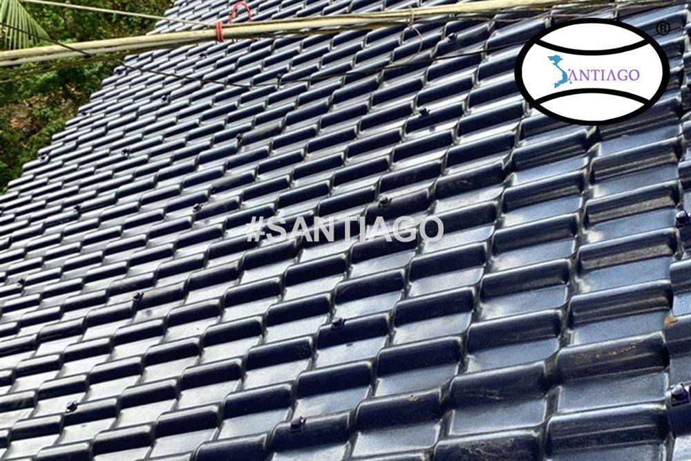 Công trình lợp ngói nhựa Santiago ở Đức Hòa, Long An cũ (nay thuộc Tây Ninh)