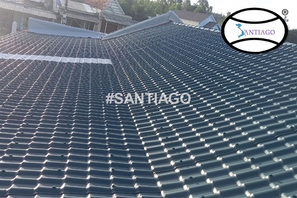 Công trình lợp ngói nhựa Santiago ở Phù Cát, Bình Định cũ (nay thuộc Gia Lai)