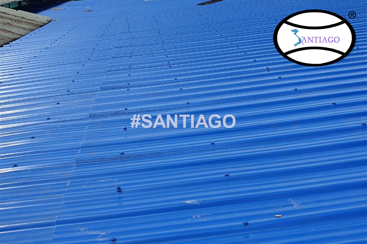 Mái tôn nhựa Santiago màu xanh dương ở Cần Thơ