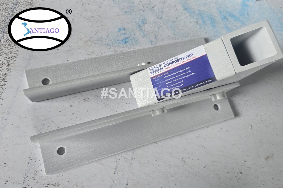 Xà gồ composite đặt trong bát liên kết, bắt bu lông xuyên hộp
